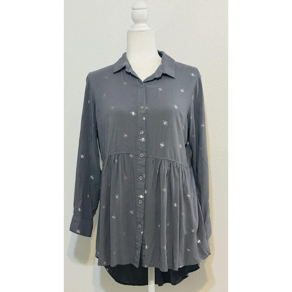 Solitaire Women Size M Silver Bee Novelty Print Button Up Shirt Boho Minimalist